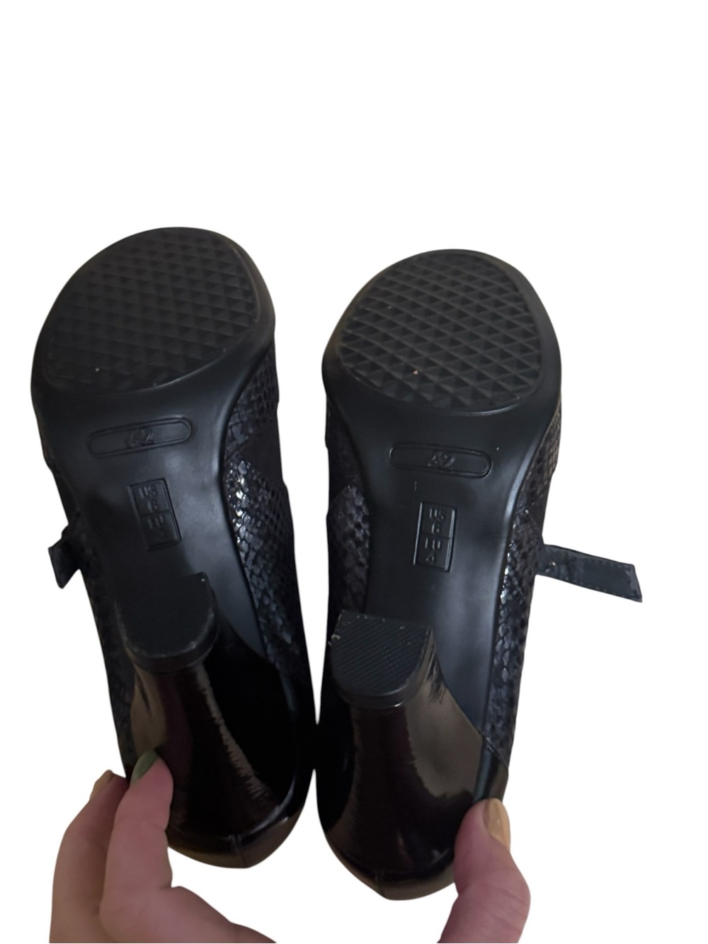 A2 By Aerosoles Black Mary Jane heels with Buckle Strap Size 6 - Picture 5 of 6